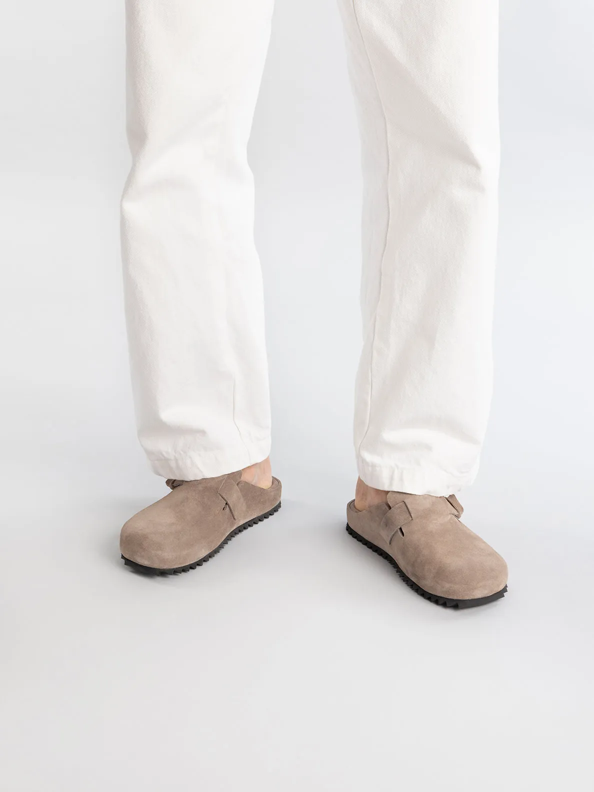 AGORÀ 004 - light grey Suede Sandals