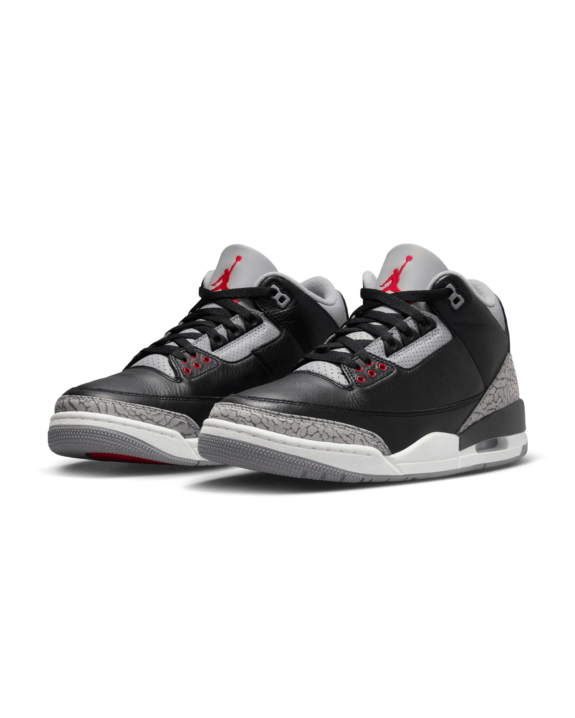 Air Jordan 3 Retro - Black / Fire Red / Cement