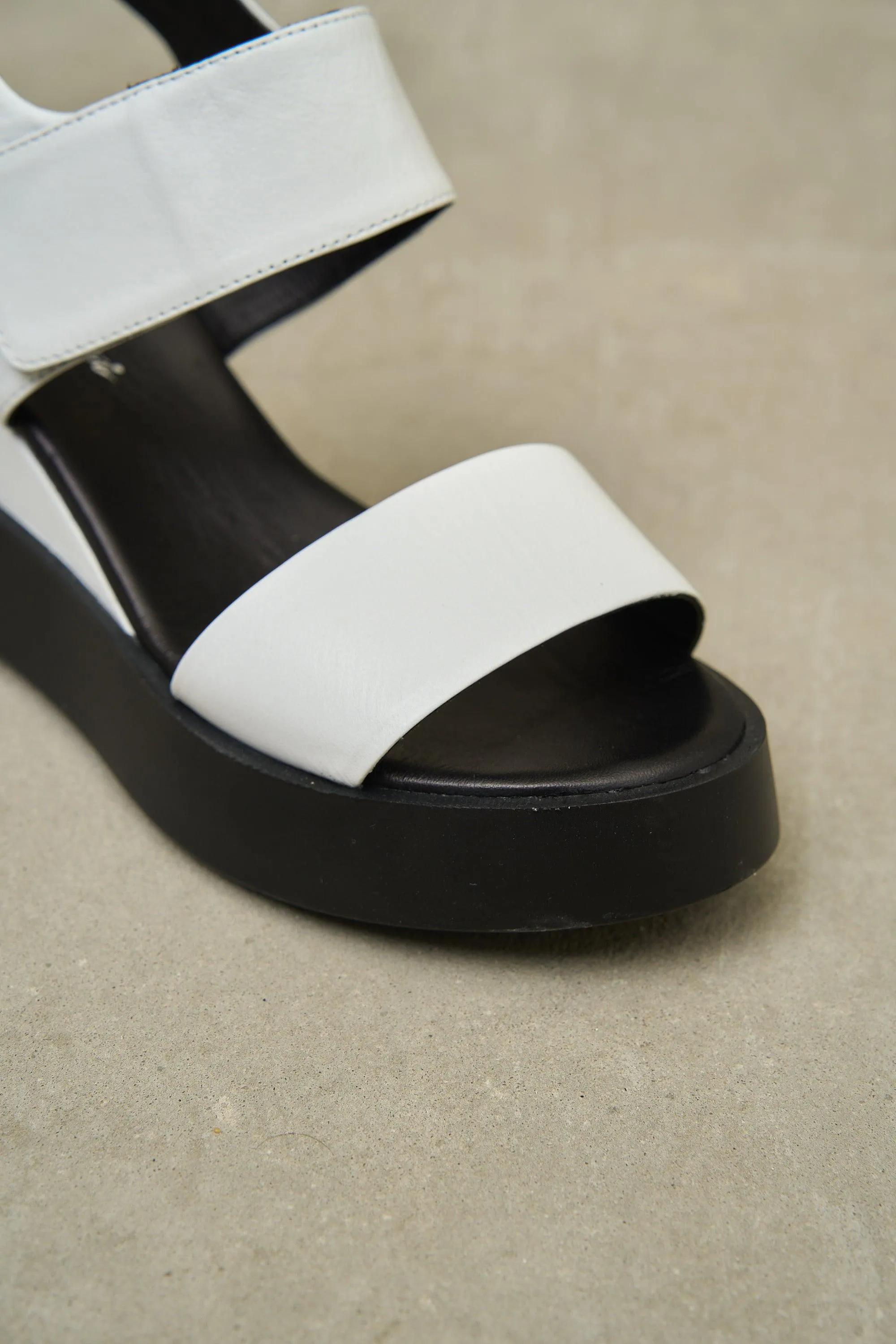 Cample Platforms - White