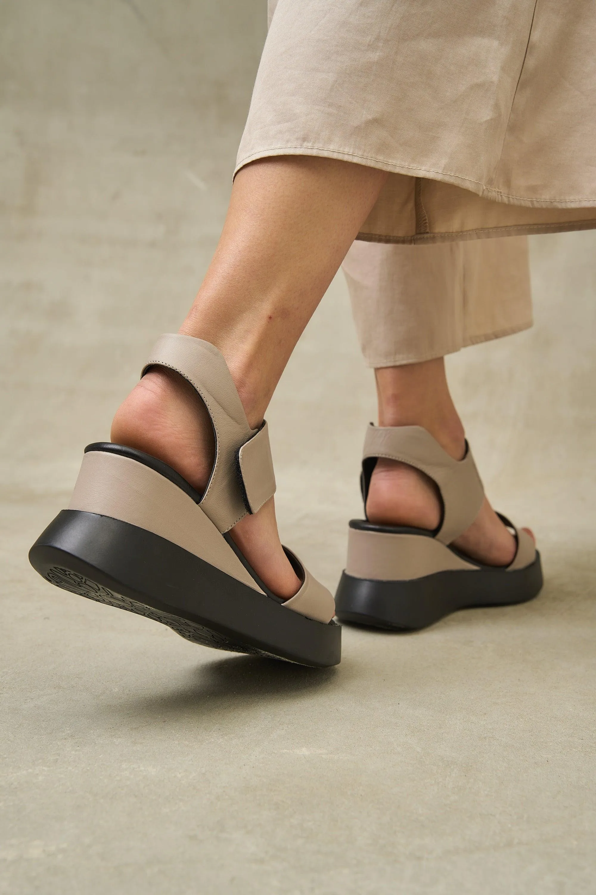 Cample Platforms - White
