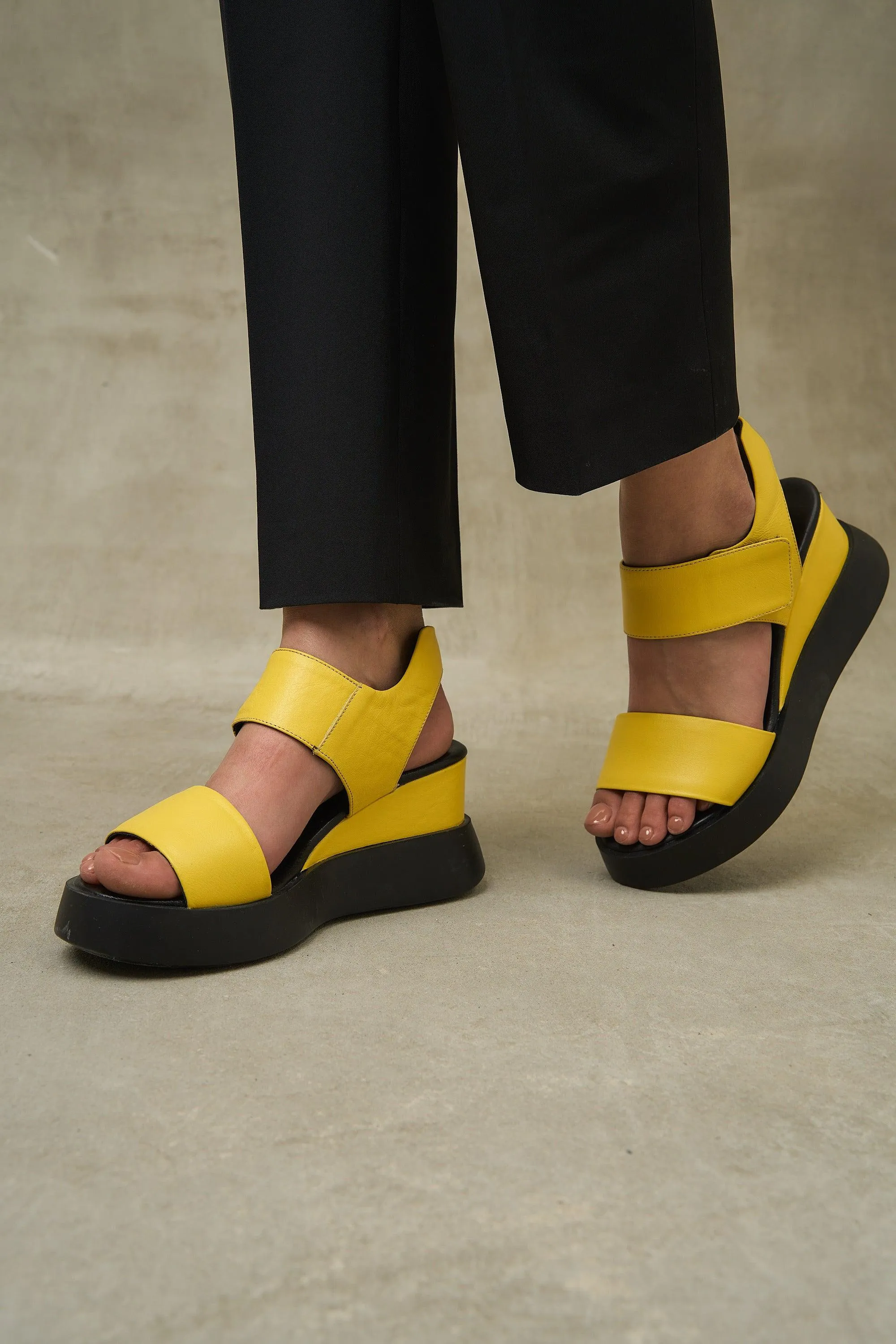 Cample Platforms - White