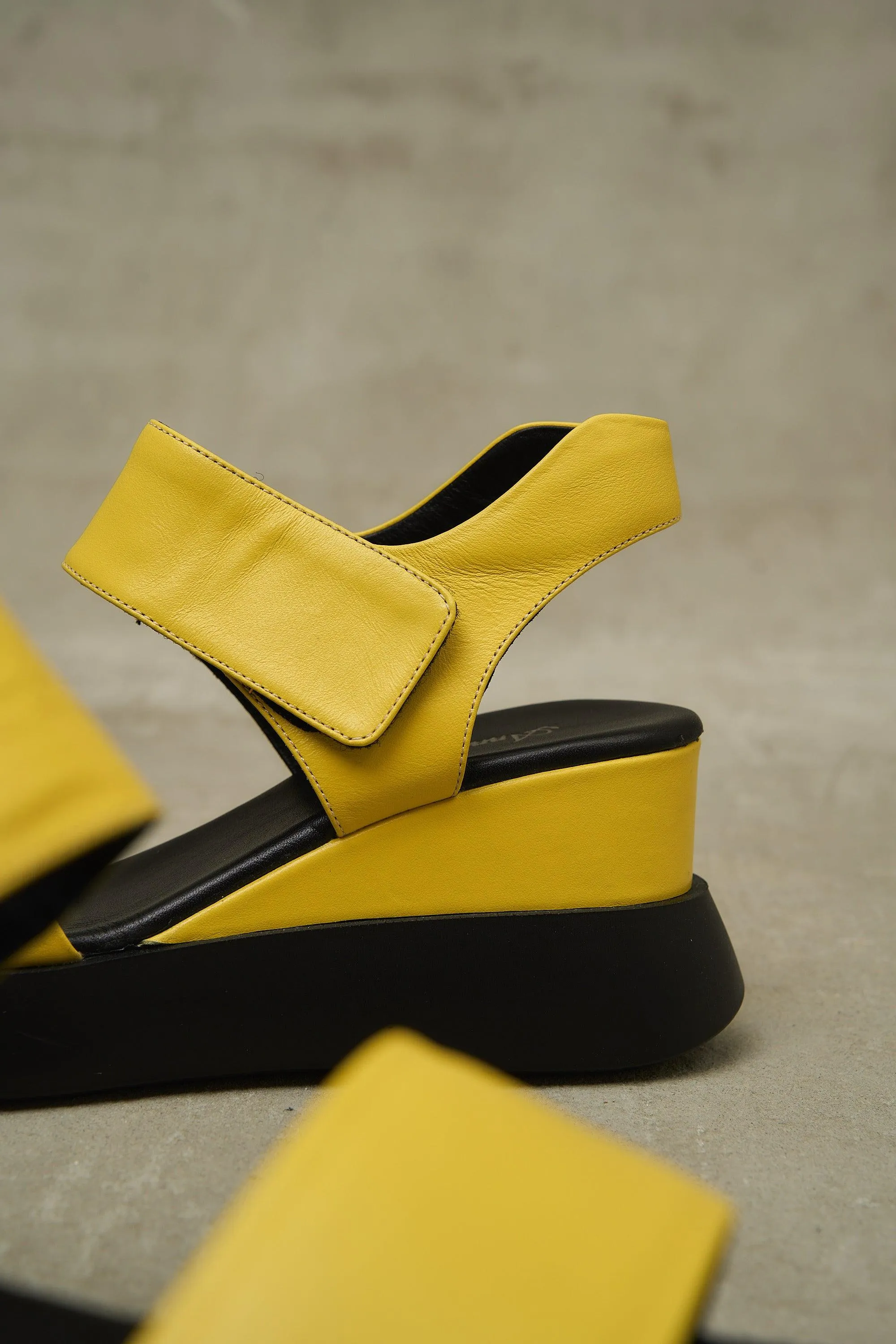 Cample Platforms - White