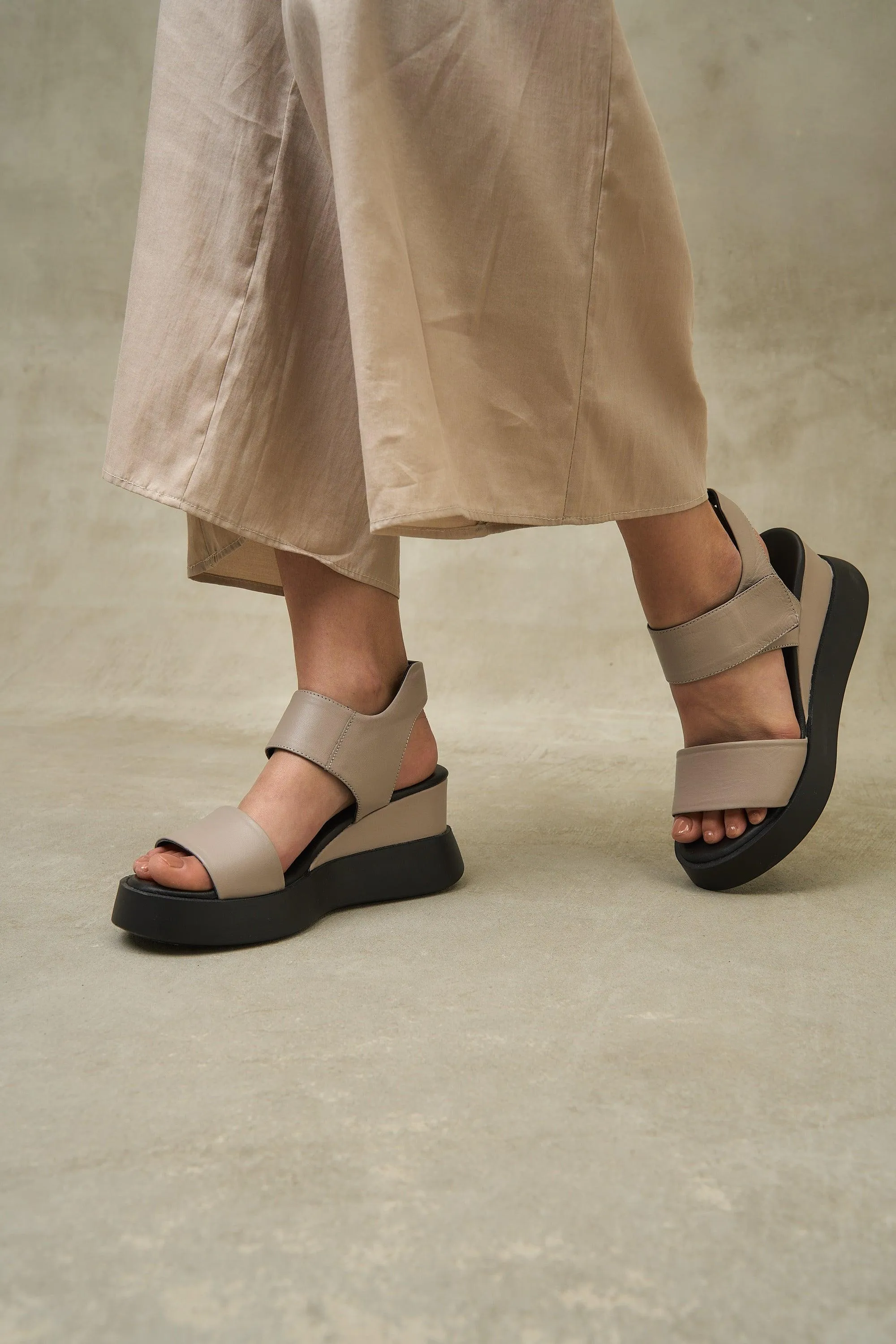 Cample Platforms - White
