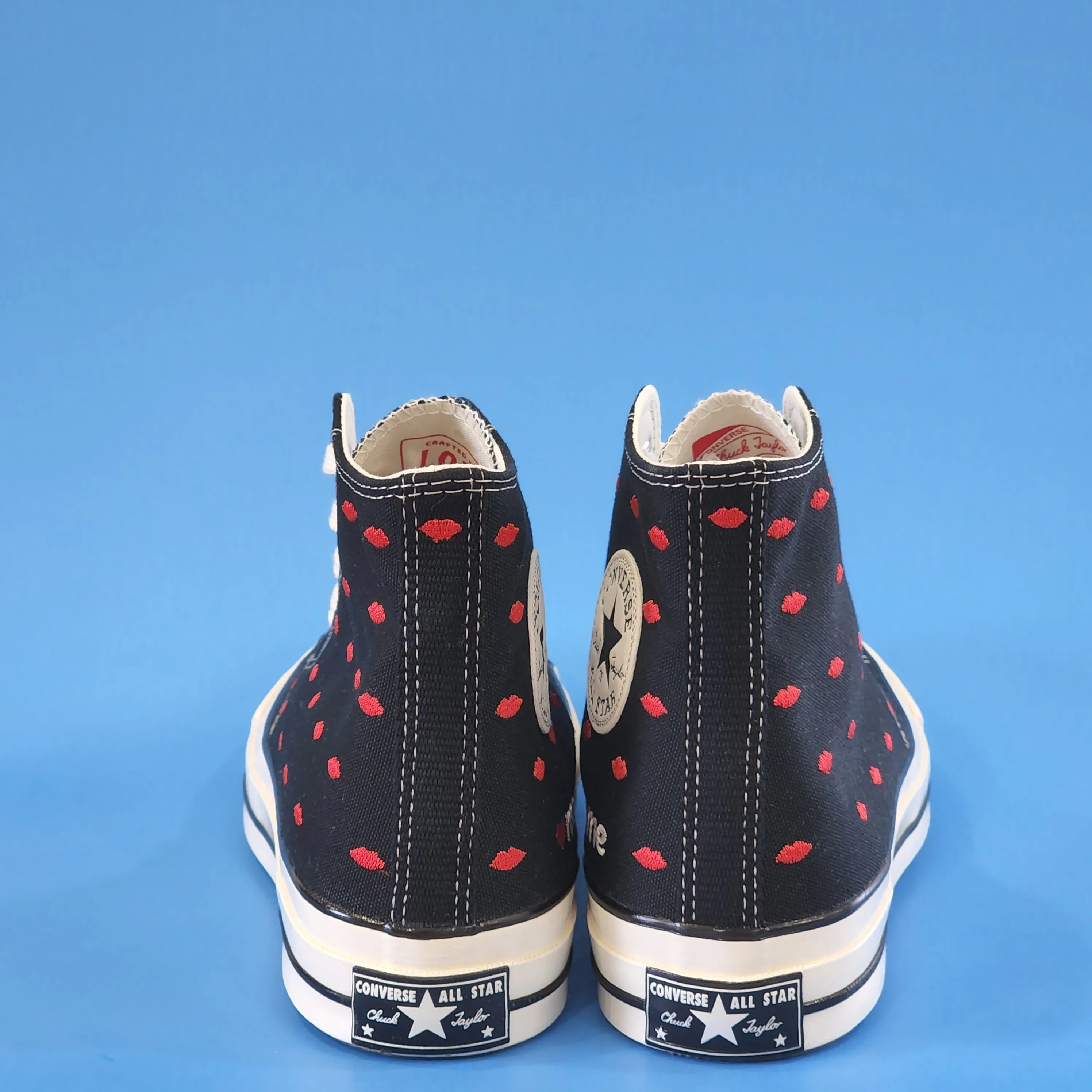 Converse Chuck 70 Hi Embroidered Lips Canvas Unisex Sneakers A01600C NWT
