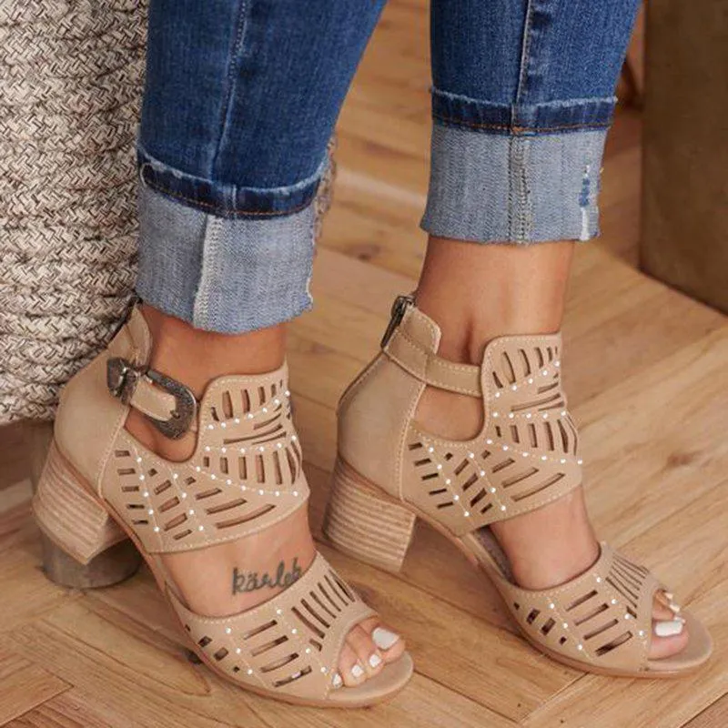 Kimemoda Womens Open Toe Cut-out Rivet Sandals