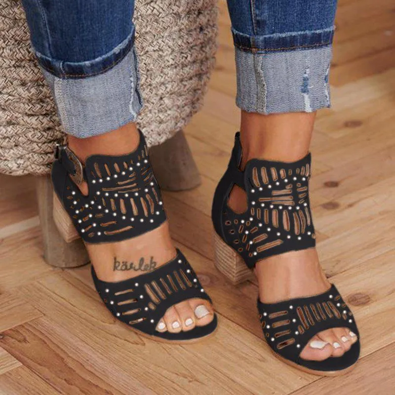 Kimemoda Womens Open Toe Cut-out Rivet Sandals