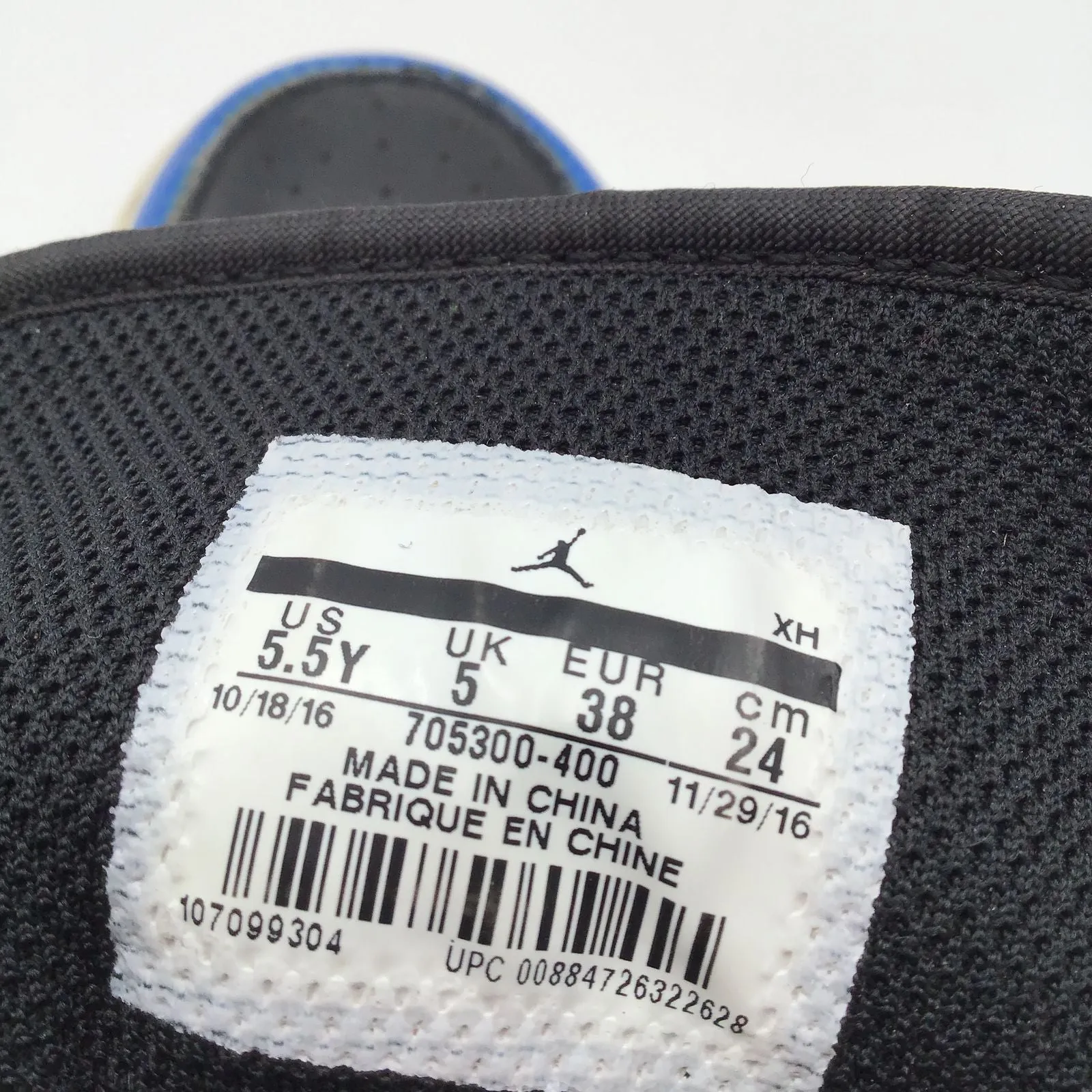 Nike Air Jordan 1 Boy's Retro High BG 'Soar' Sneakers-Size 5.5Y ( COA)