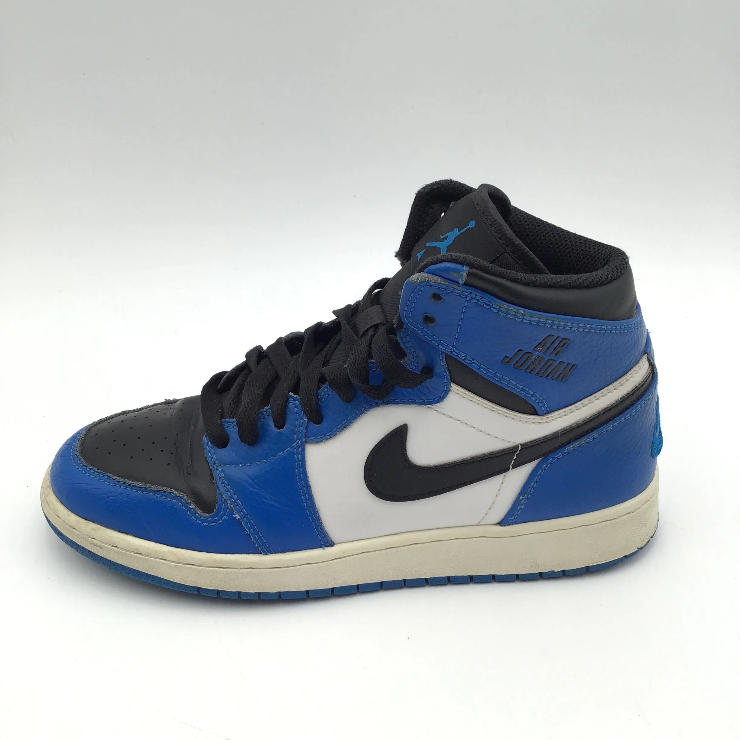 Nike Air Jordan 1 Boy's Retro High BG 'Soar' Sneakers-Size 5.5Y ( COA)
