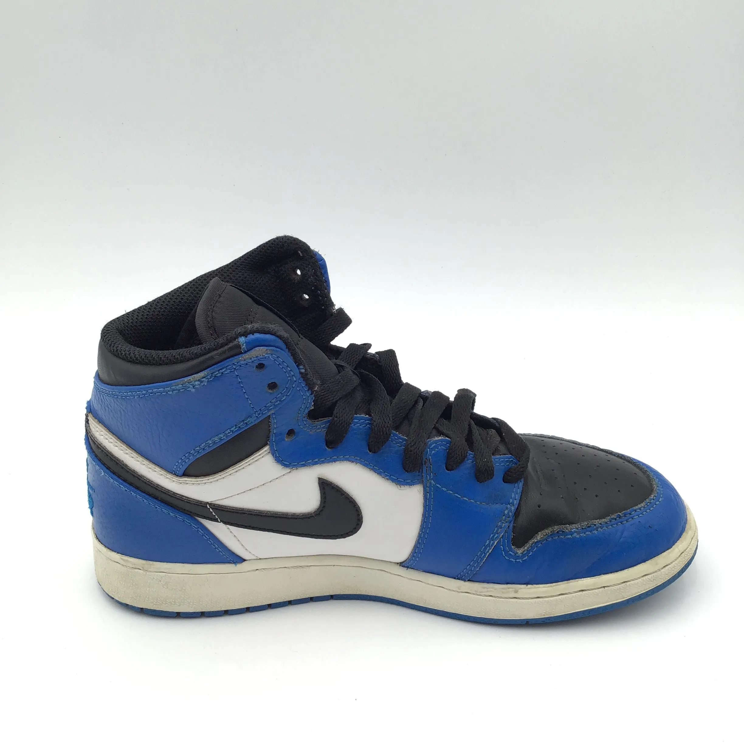 Nike Air Jordan 1 Boy's Retro High BG 'Soar' Sneakers-Size 5.5Y ( COA)