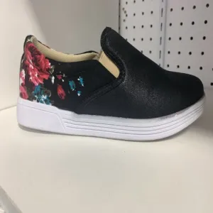 Rosdan Black Slip-on Shoes