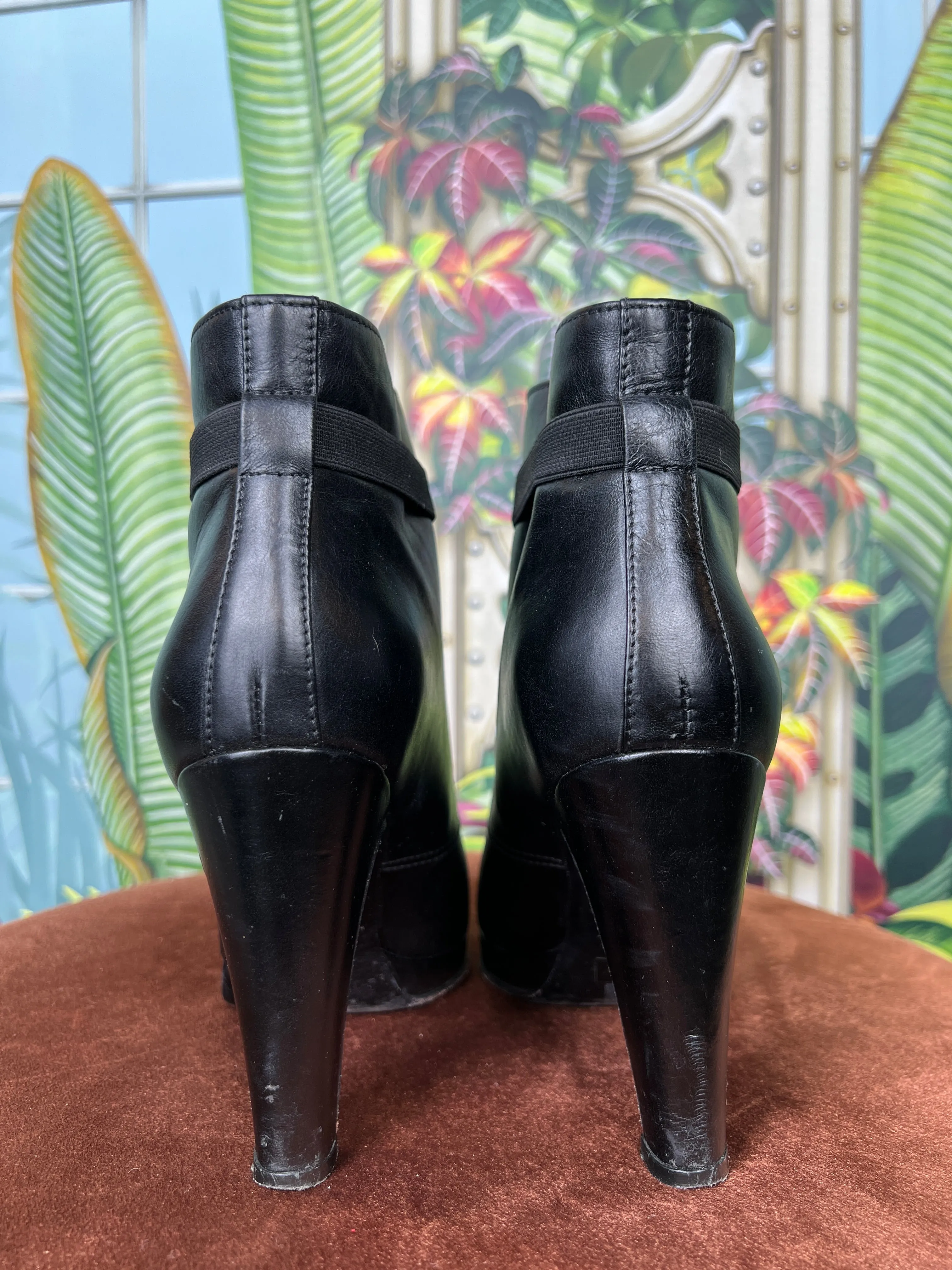 Whyred leather heels